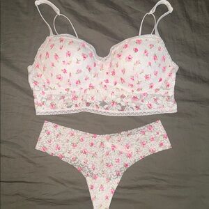 PINK Victoria's Secret Floral Lace Bra Set - White and Pink